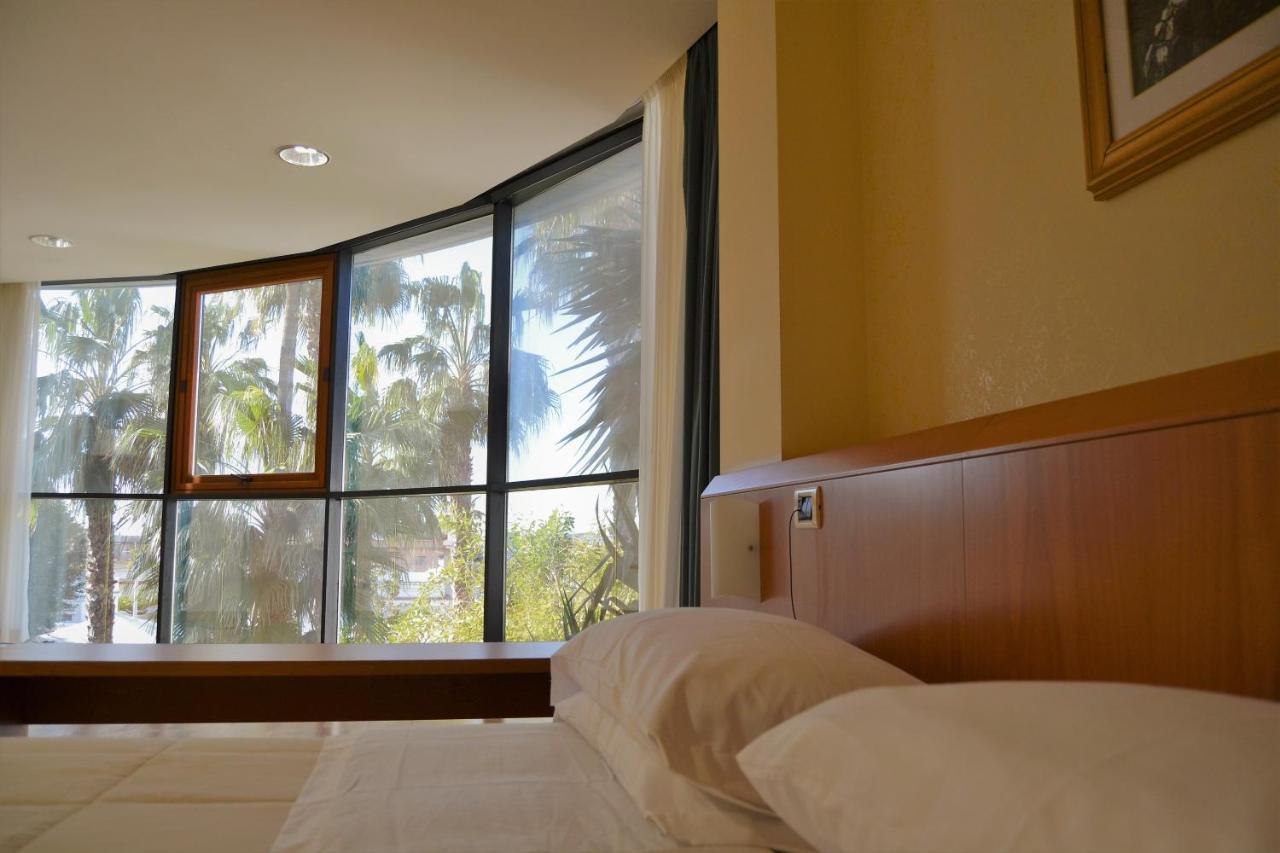Tursport Aparthotel Taranto Exterior photo
