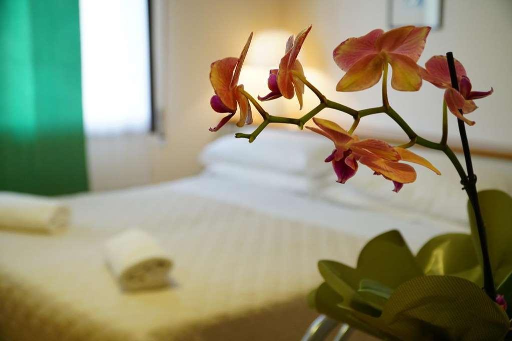 Tursport Aparthotel Taranto Room photo