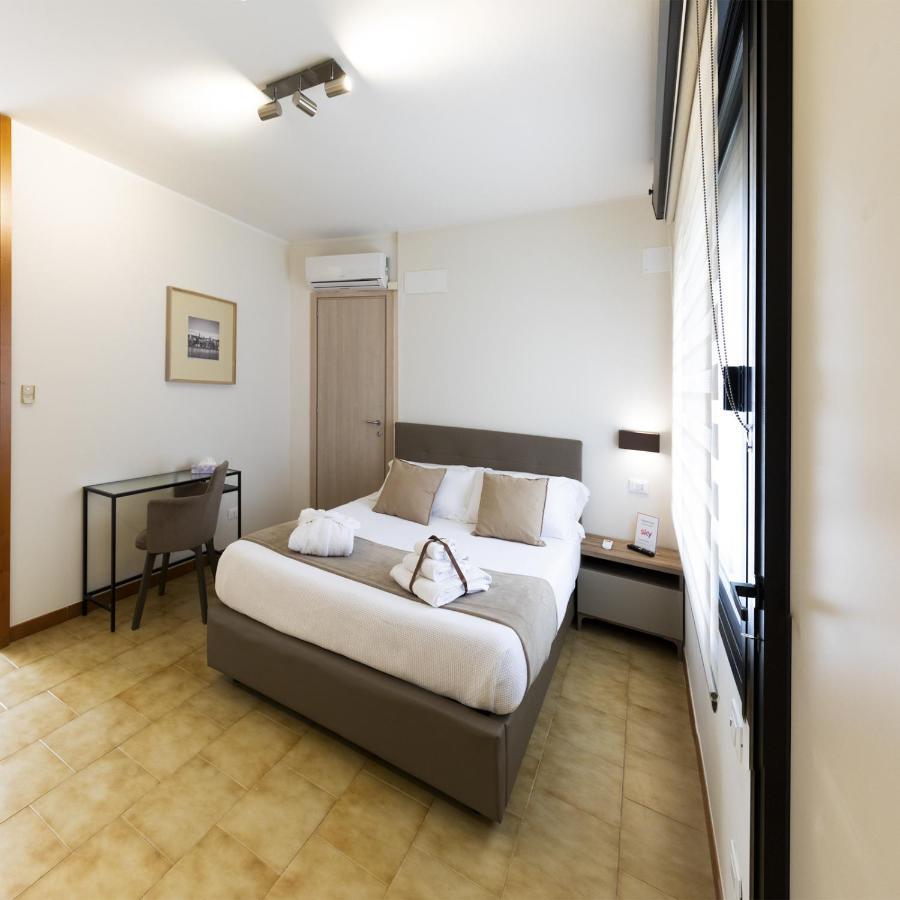Tursport Aparthotel Taranto Exterior photo