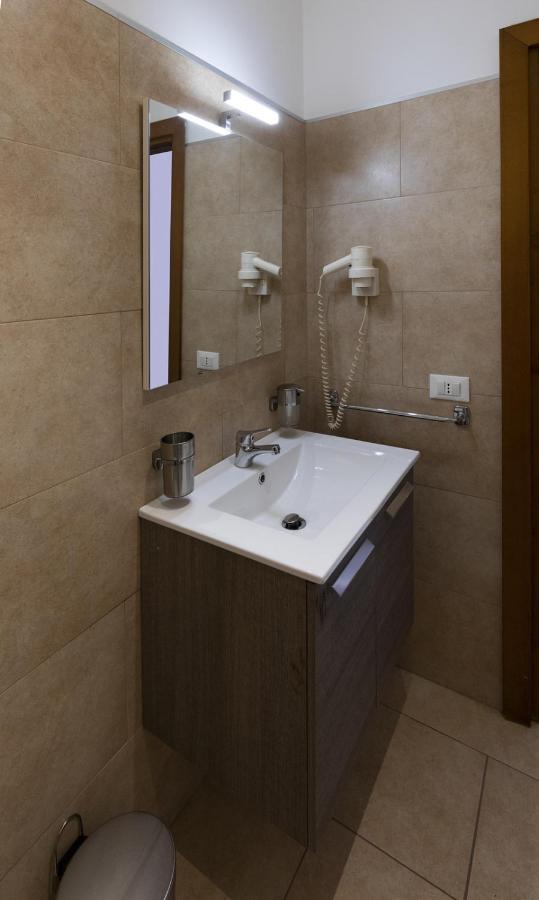 Tursport Aparthotel Taranto Exterior photo