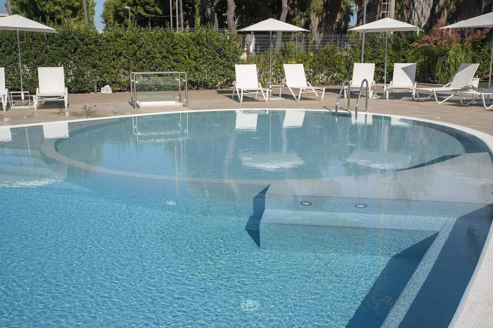 Tursport Aparthotel Taranto Exterior photo